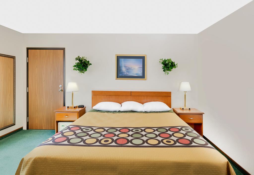 Super 8 By Wyndham Keokuk Hotel Ngoại thất bức ảnh
