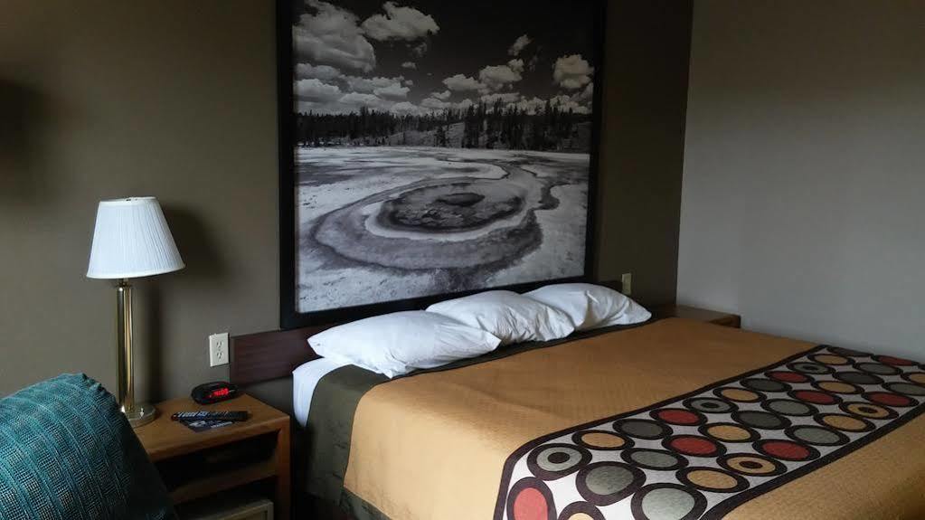 Super 8 By Wyndham Keokuk Hotel Ngoại thất bức ảnh