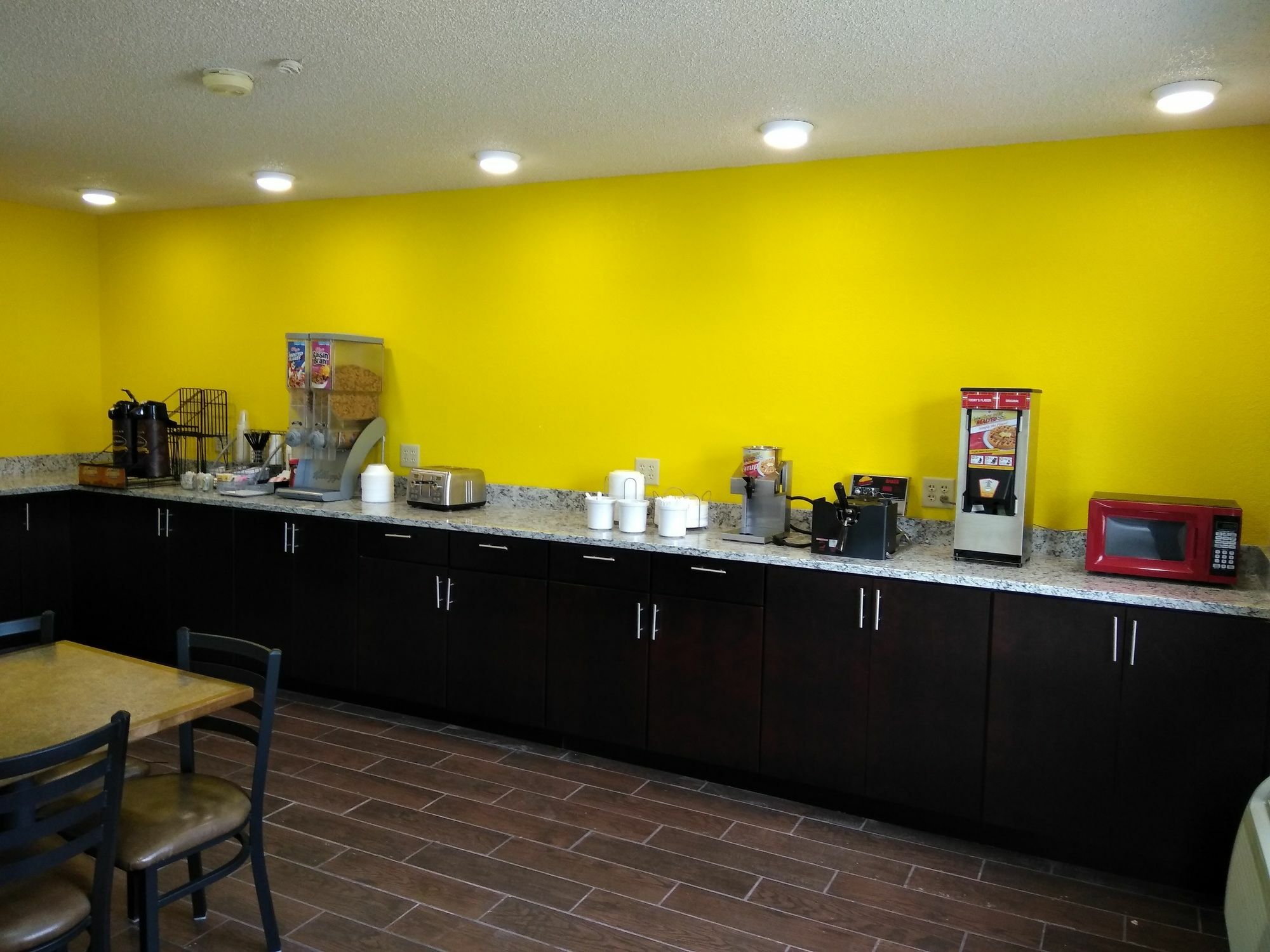 Super 8 By Wyndham Keokuk Hotel Ngoại thất bức ảnh